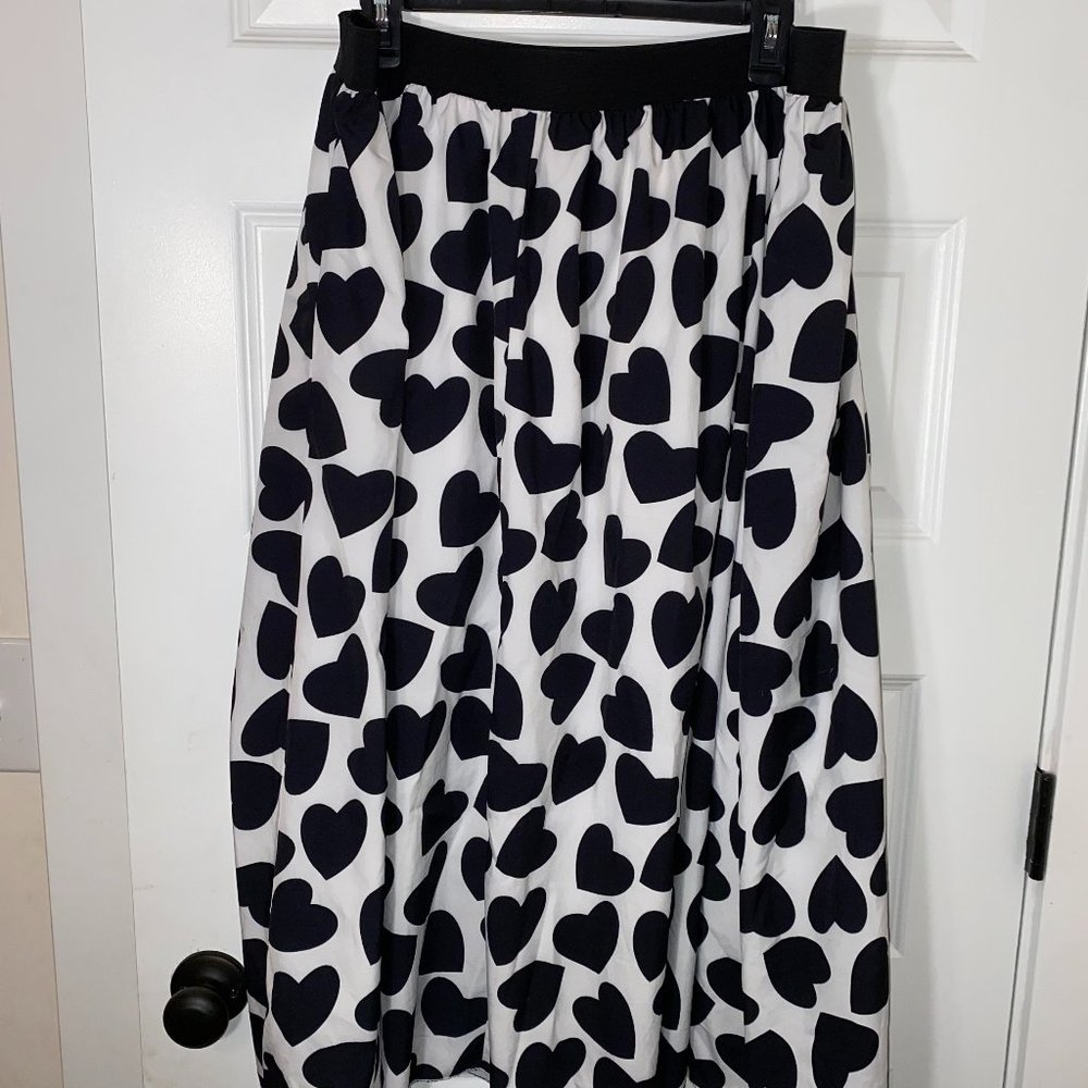 Shein Skirt. Black Hearts Pattern  3XL